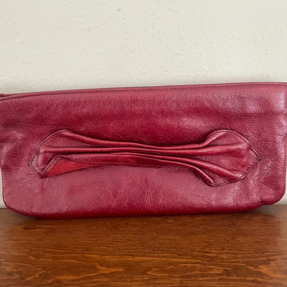 HOBO International‎ Red Leather Wristlet Clutch Purse Scrunched Bow Handbag Card